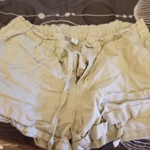 Linen shorts